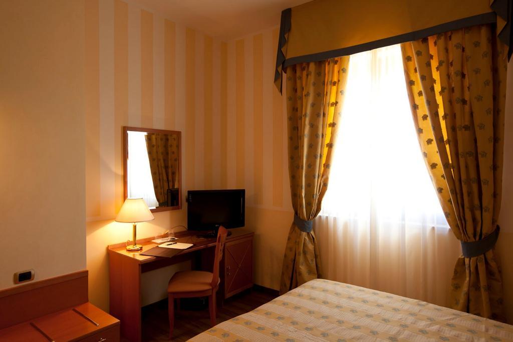 Park Hotel Elizabeth Mariotto Szoba fotó